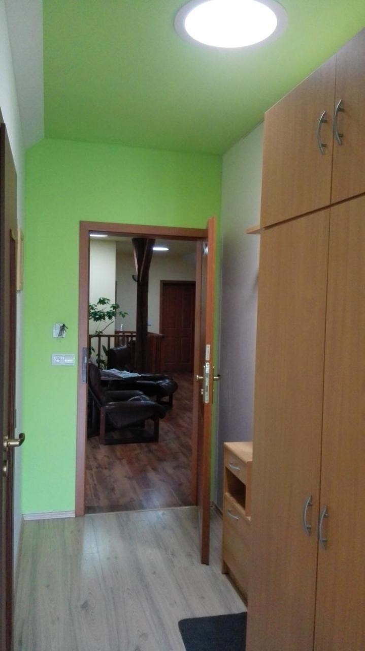 Apartments U Kasny カダニ エクステリア 写真